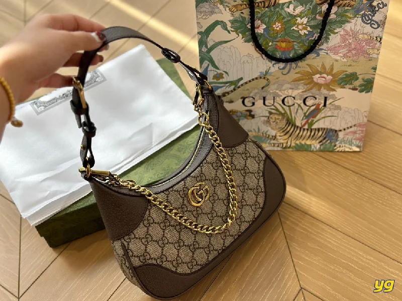 Ladies Gucci Dionysus bags with a detachable shoulder strapGucci Handbag