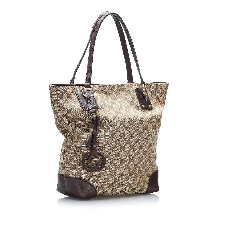 Ladies Gucci shoulder bags with a tassel decorationGucci GG Canvas Charm Tote Bag (SHG-cHdxim)