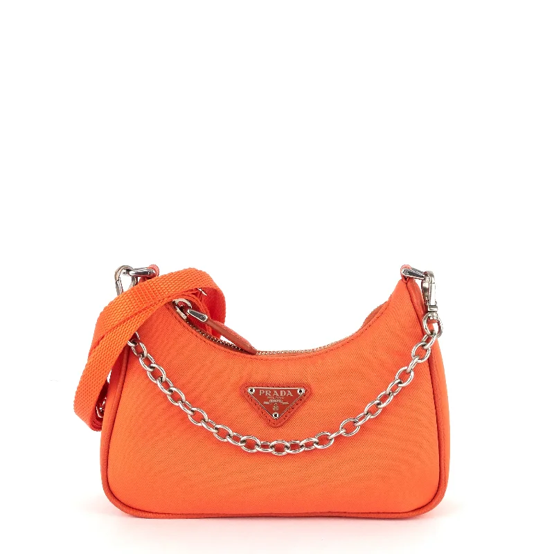 Prada Cahier bags with a detachable shoulder strap for versatile carryingRe-Edition Micro Nylon Bag