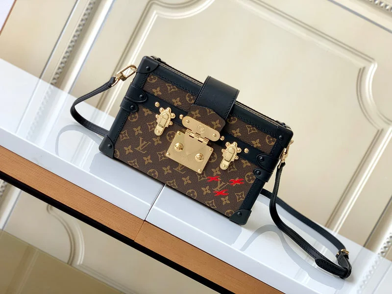 Ladies Louis Vuitton Capucines bags with a detachable shoulder strapBoldCollect - LOUIS VUITTON Bags - 197