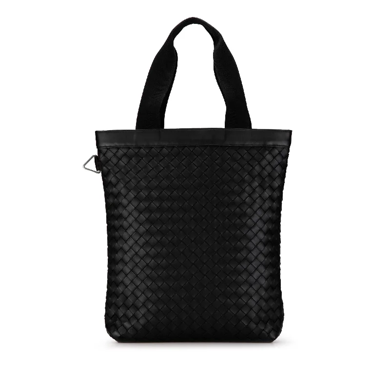 Bottega Veneta bags in ombre colorsBlack Bottega Veneta Intrecciato Hydrology Tote