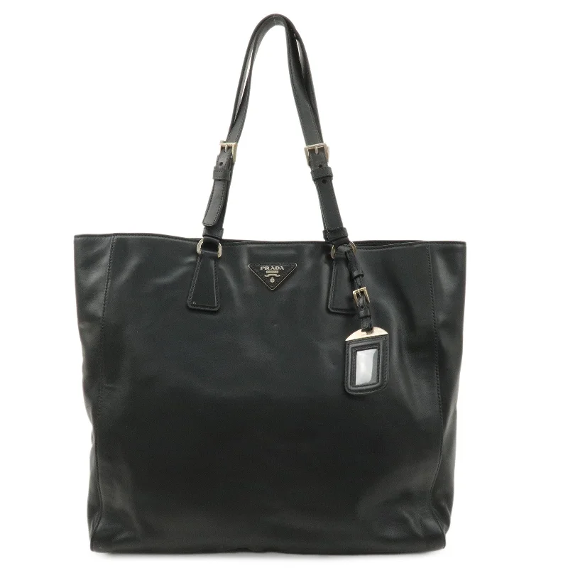 Prada bags with a back - zip pocket for storing valuables securelyPRADA Logo Leather Tote bag Nero Black