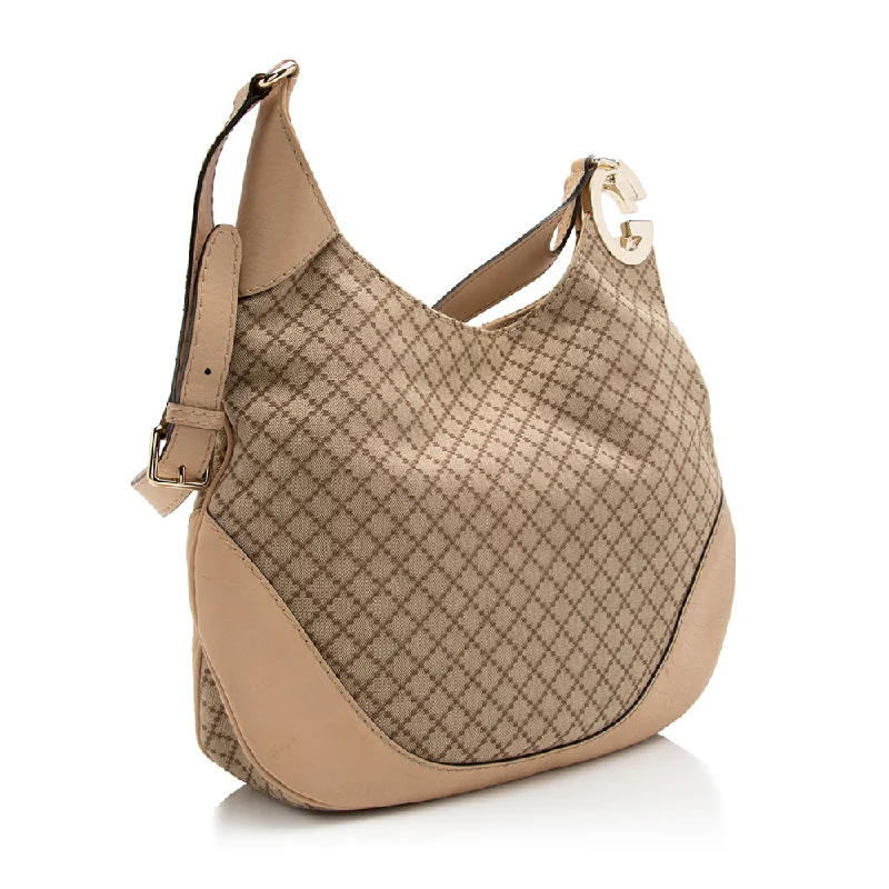 Women Gucci bags with a chain - link trim and a leather bodyGucci Diamante Charlotte Medium Shoulder Bag (17412)