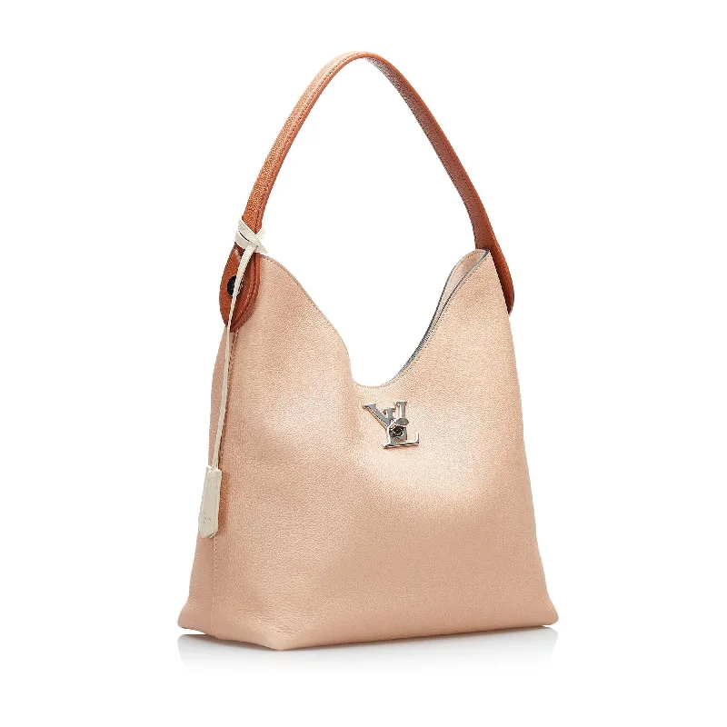 Ladies Louis Vuitton shoulder bags with a tassel decoration for charmLouis Vuitton Lockme Hobo (gCSg3x)