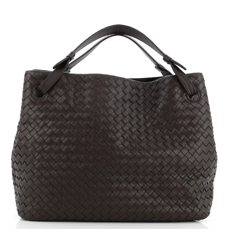 Bottega Veneta bags for beach vacationsGarda Bag Intrecciato Nappa Medium