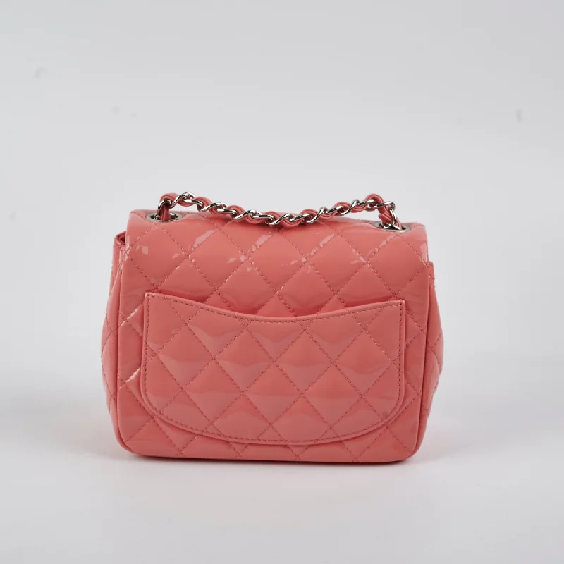 Chanel bags with intricate metal hardwareChanel Classic Flap Square Patent Pink - Series 21