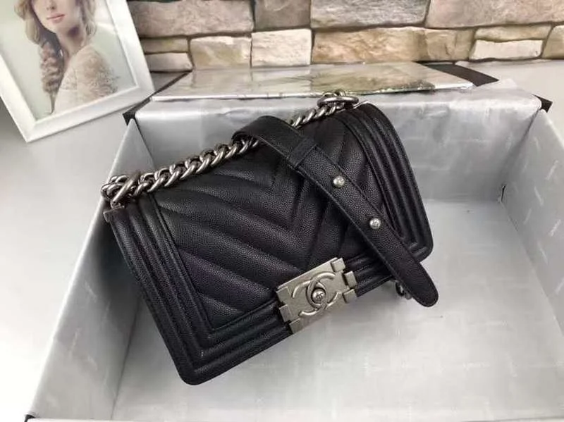 Chanel bags for women who appreciate fine craftsmanshipBC - CHANEL Bags - 685