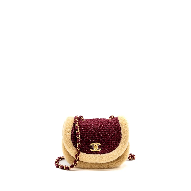 Chanel All - Match Handbag for Versatile StylingChanel 22K Mini Messenger Flap Bag Shearling/Tweed Burgundy/Beige GHW (Microchip)