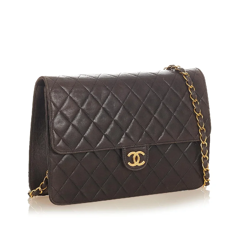 Chanel bags perfect for everyday elegChanel CC Timeless Lambskin Leather Single Flap Bag (3Lq5he)