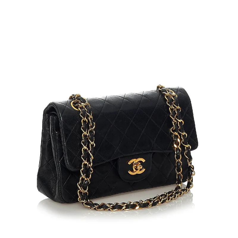 Chanel bags with the perfect balance of luxury and functionalityChanel Classic Lambskin Leather Double Flap Bag (28713)