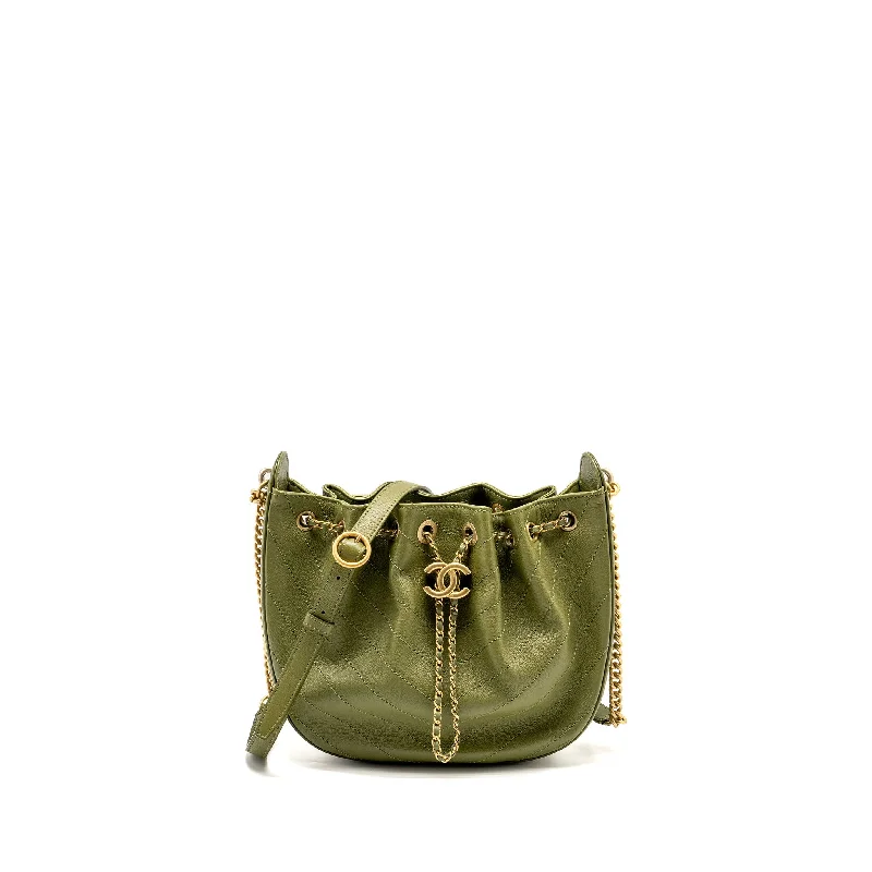 Chanel bags with chain and leather strap combinationsChanel Drawstring Bucket Bag Grained Calfskin Olive Green GHW