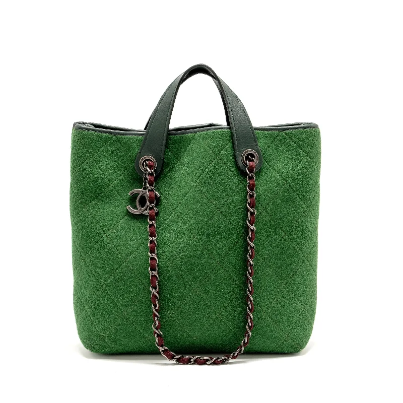 Chanel bags with gold, silver, and pearl accentsChanel Medium Quilted Pop Tote Bag Felt / Leather Green Ruthenium Hardware