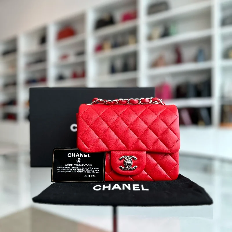 Chanel bags with exclusive seasonal releasesMini Square 17CM Classic Flap Lambskin Red SHW No 22