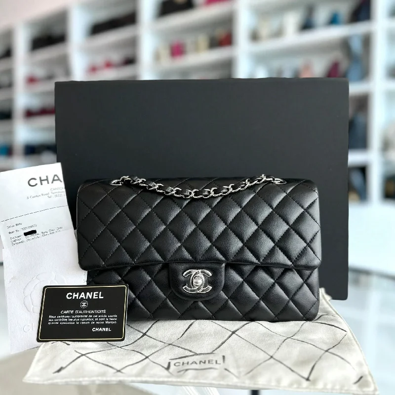 Chanel Medium Tote Bag for Office Ladies*Full Set, Receipt* Medium Lambskin Quilted Black SHW No 21