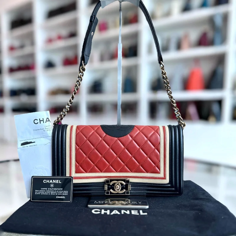 Chanel bags that pair perfectly with any outfit*Receipt* Boy East West Crest Lambskin Embellished Cruise 2016 Leboy Shoulder Bag No 21