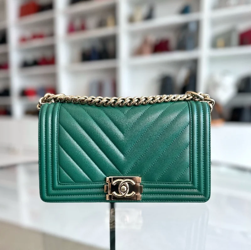 Chanel bags for those who value investment pieces*Series 30* Caviar Boy Old Medium 25CM Leboy Emerald Green LGHW No 30