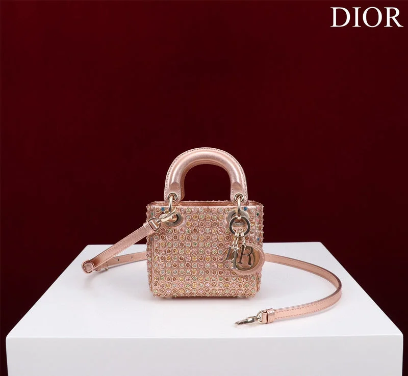 Luxury Christian Dior crossbody bags with a chain - link strapDior Bag