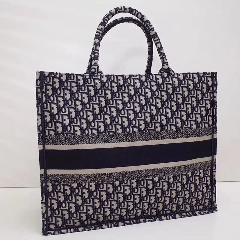 High - fashion Christian Dior bags with a geometric patternDior Embroidered Book Tote In Oblique Canvas