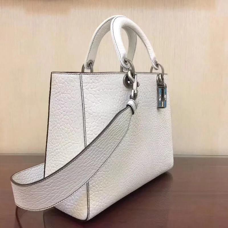 Christian Dior handbags with a removable shoulder strap for versatilityDior Large Lady Dior Bag In White Canyon Grained Lambskin