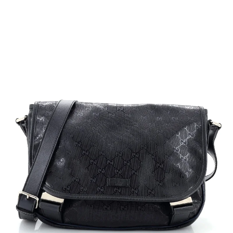 Women Gucci backpacks with a luxurious leather finishDouble Buckle Messenger Bag GG Imprime Medium