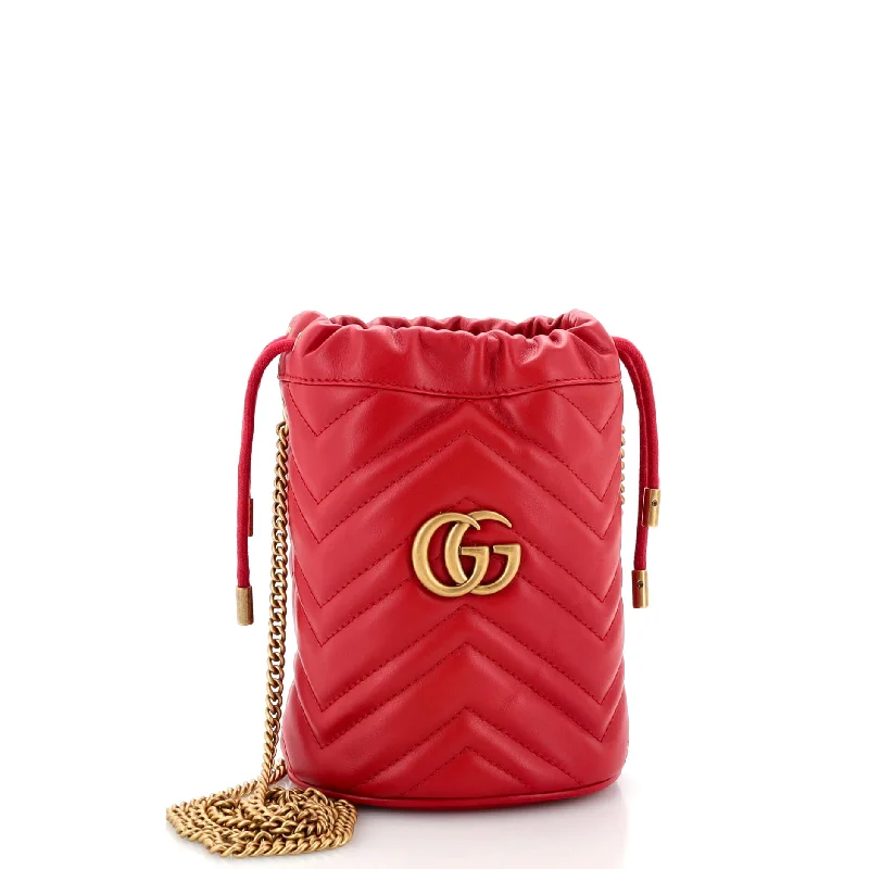 Women Gucci bags with a front - flap pocket for quick - access itemsGG Marmont Bucket Bag Matelasse Leather Mini