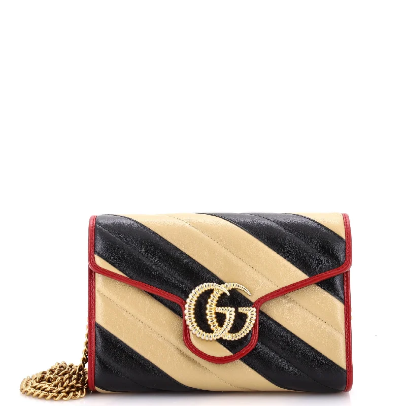 Ladies Gucci shoulder bags with a single - handle designGG Marmont Chain Wallet Diagonal Quilted Leather Mini